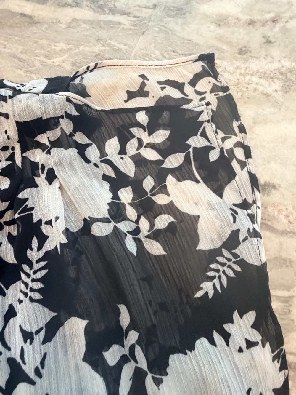 AB Studio Floral Chiffon Layered Blouse Medium Black White Business Casual Top - Picture 3 of 8
